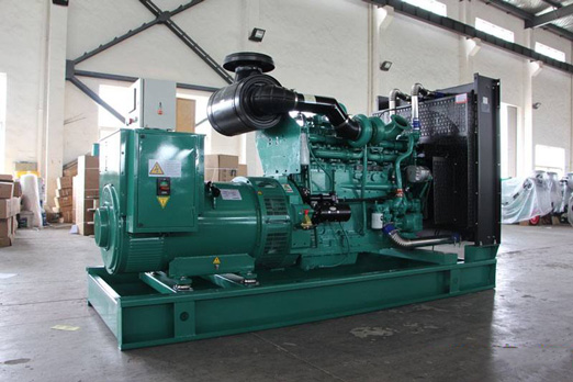 保靖320kw康明斯柴油发电车出租组图片 保靖320kw康明斯柴油发电车出租组图片